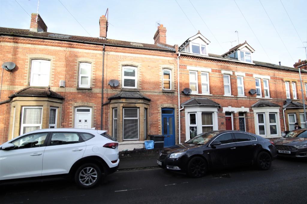 3 bedroom terraced house for sale in Yeovil Somerset, BA20