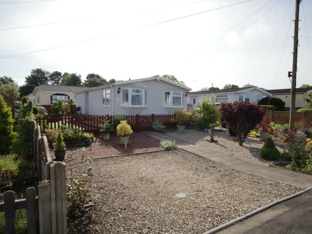 2 bedroom park home for sale in Charlton Mackrell Somerset, TA11