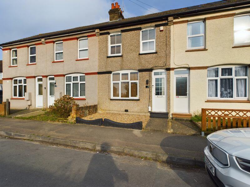 3 bedroom terraced house for sale in Foxon Lane, Caterham, CR3
