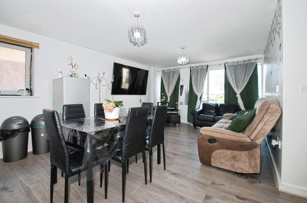 Main image of property: Reresby Court, Heol Glan Rheidol, Caerdydd, Reresby Court, CF10