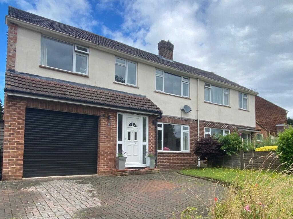 4 bedroom semidetached house for sale in Wentworth Way, Ascot