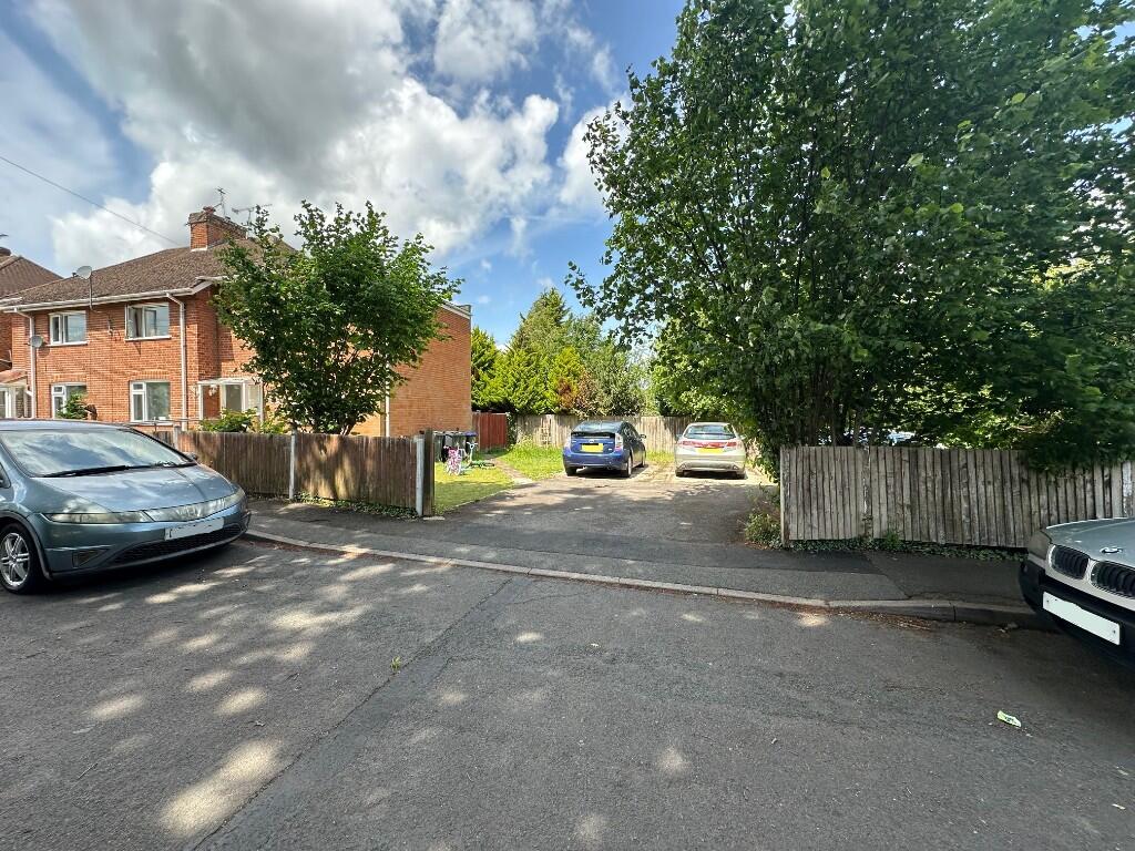 Main image of property: Catena Rise, Lightwater, Surrey, GU18