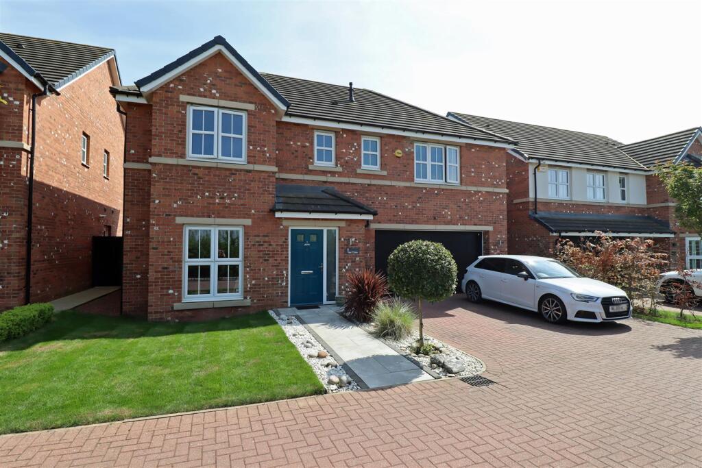 Main image of property: Yew Close, Yarm, TS15 9BE
