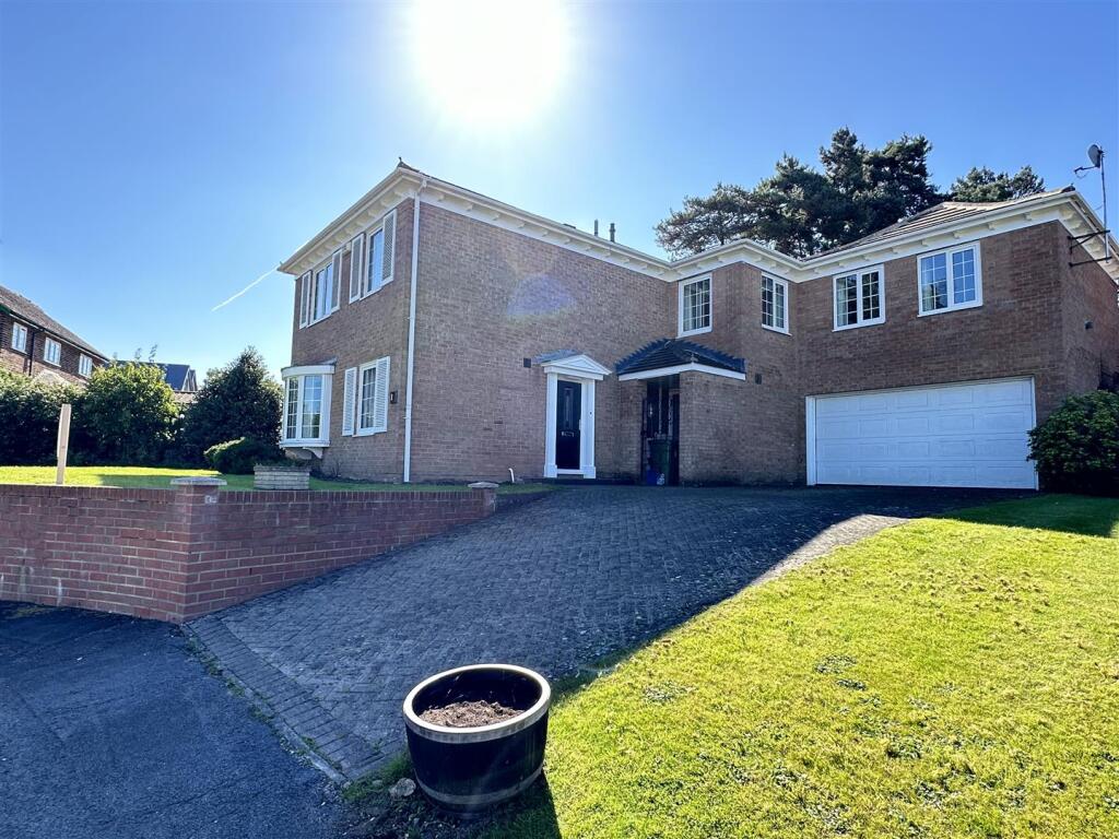 Main image of property: The Pines, Yarm TS15 9EW