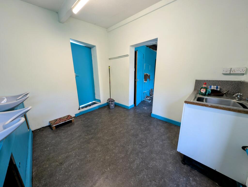 Additional property image - Commercial Street, Mountain Ash, CF45 3PS