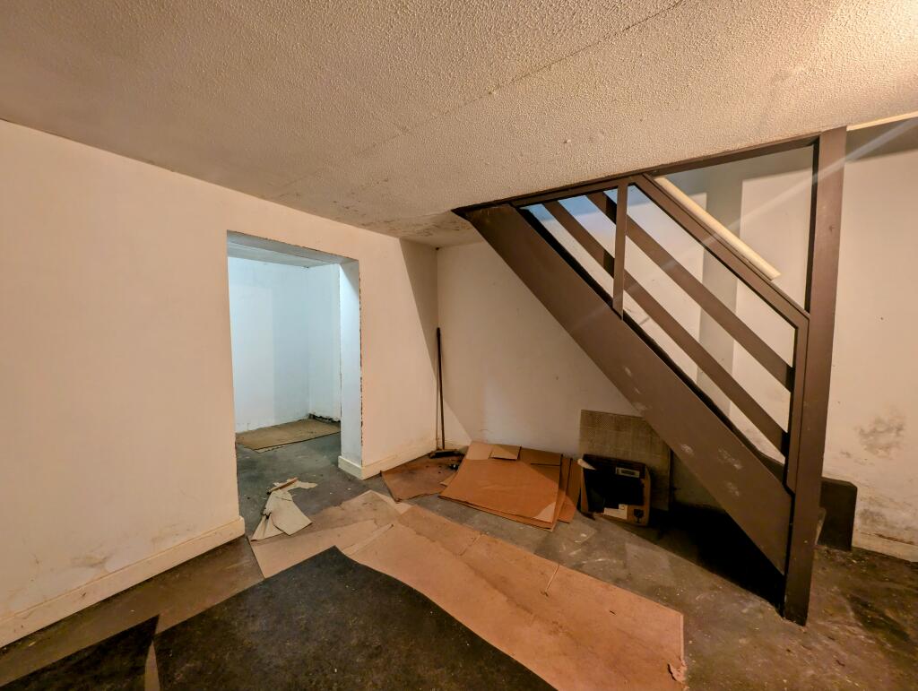 Additional property image - Commercial Street, Mountain Ash, CF45 3PS