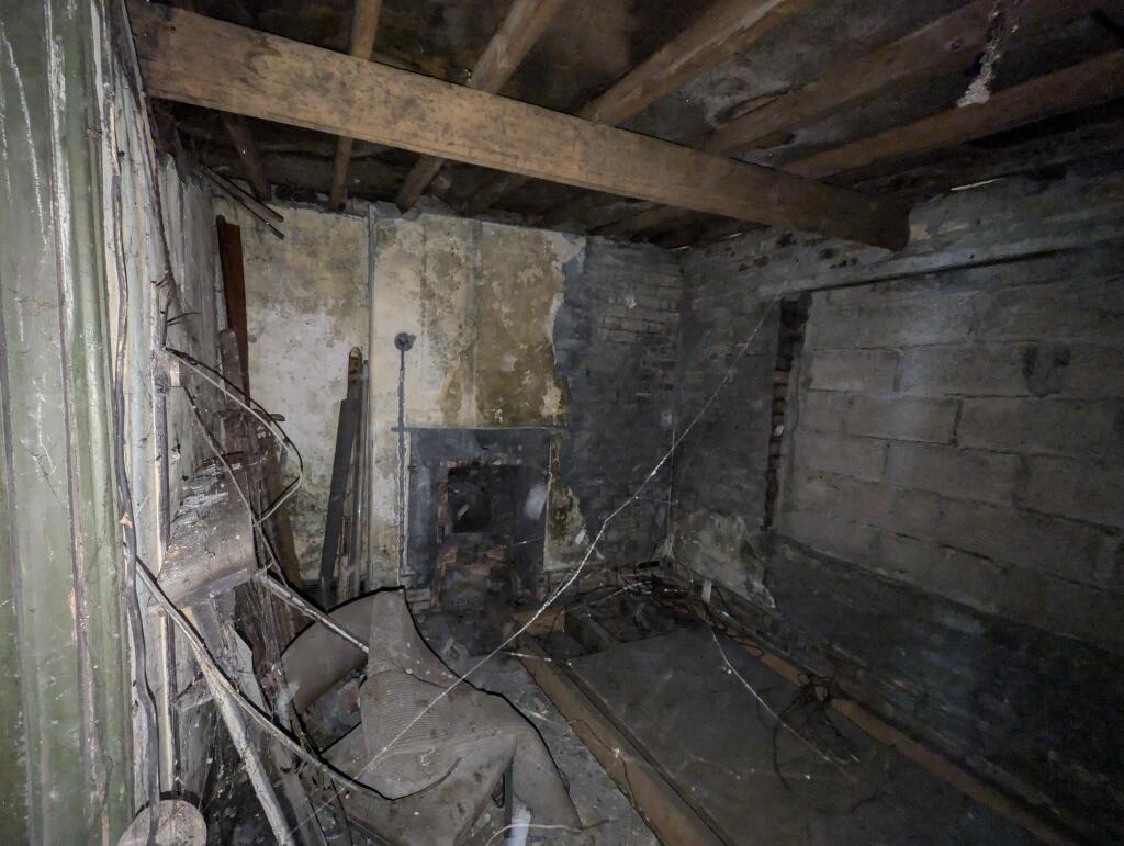 Additional property image - Commercial Street, Mountain Ash, CF45 3PS