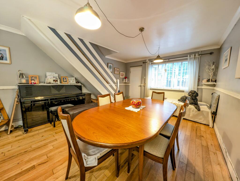 Additional property image - Windsor Court, Ynysybwl, CF37 3HX