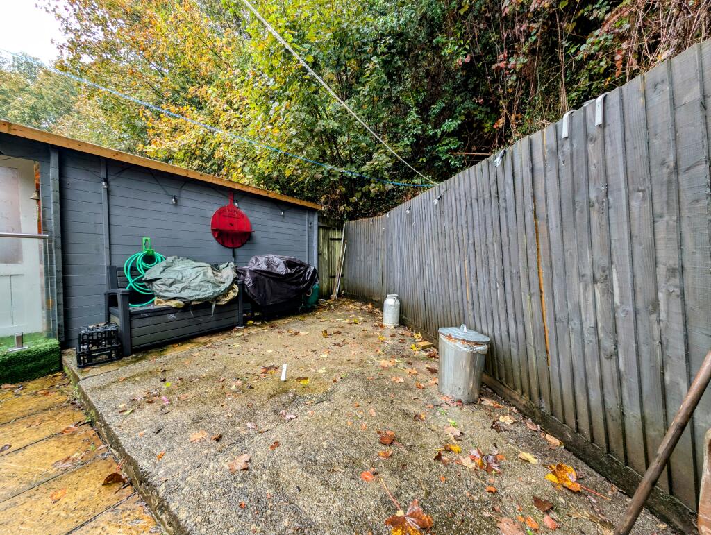 Additional property image - Windsor Court, Ynysybwl, CF37 3HX