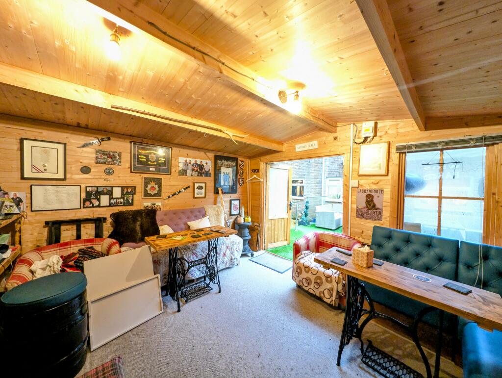 Additional property image - Windsor Court, Ynysybwl, CF37 3HX