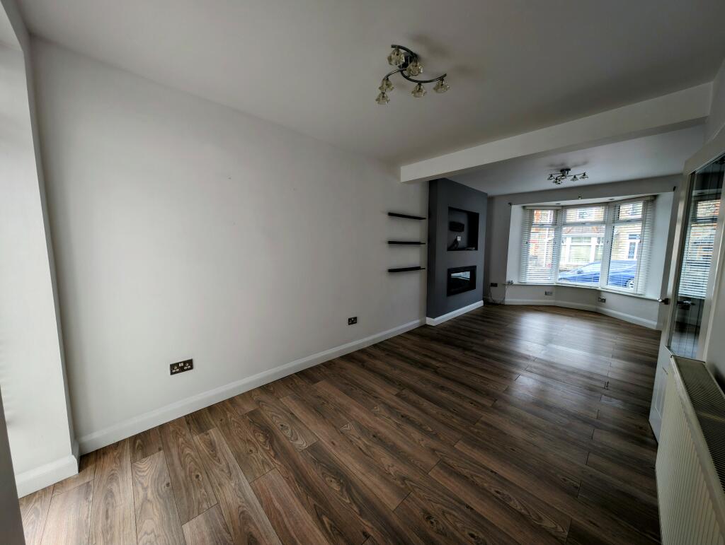 Additional property image - Richmond Road, Caegarw, Mountain Ash, CF45 4AN
