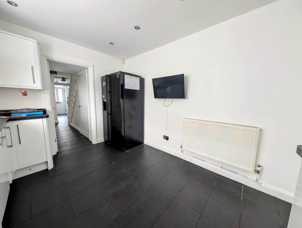 Additional property image - Richmond Road, Caegarw, Mountain Ash, CF45 4AN