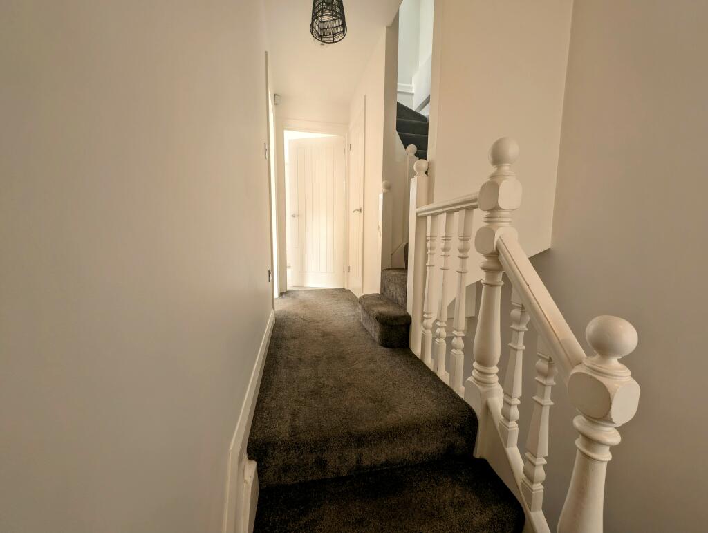 Additional property image - Richmond Road, Caegarw, Mountain Ash, CF45 4AN