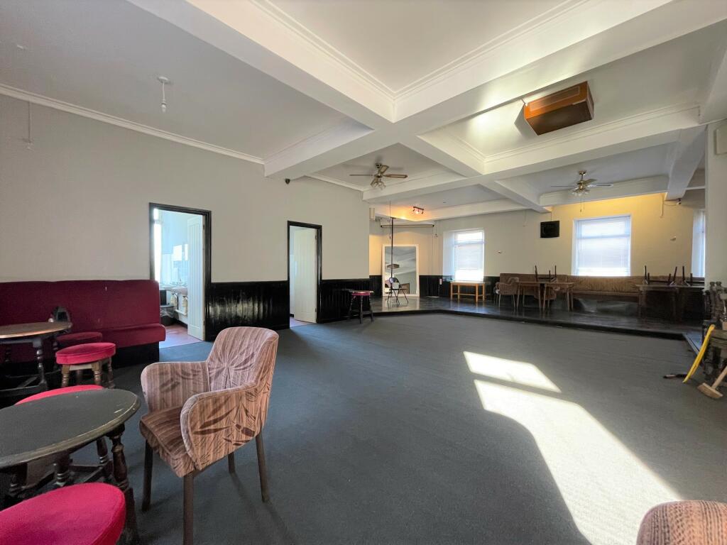 Additional property image - Mount Pleasant Hotel, Mountain Ash, CF45 3UF