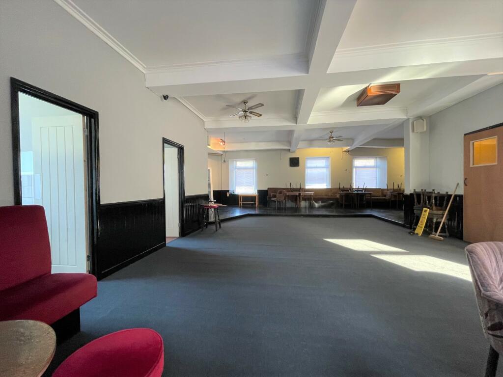 Additional property image - Mount Pleasant Hotel, Mountain Ash, CF45 3UF