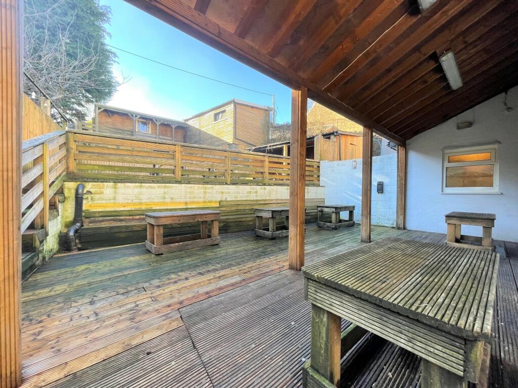 Additional property image - Mount Pleasant Hotel, Mountain Ash, CF45 3UF