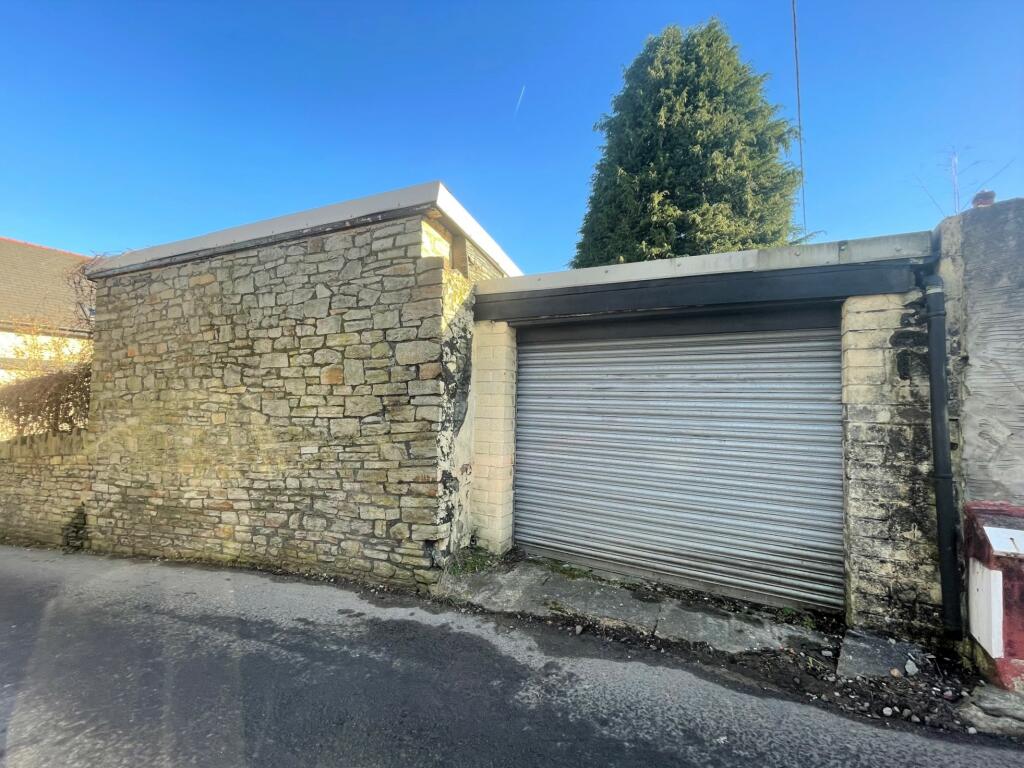 Additional property image - Mount Pleasant Hotel, Mountain Ash, CF45 3UF