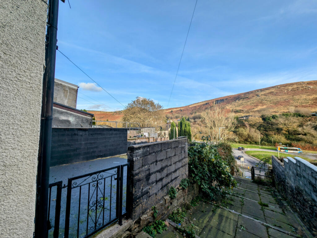 Additional property image - Deri Terrace, Ferndale