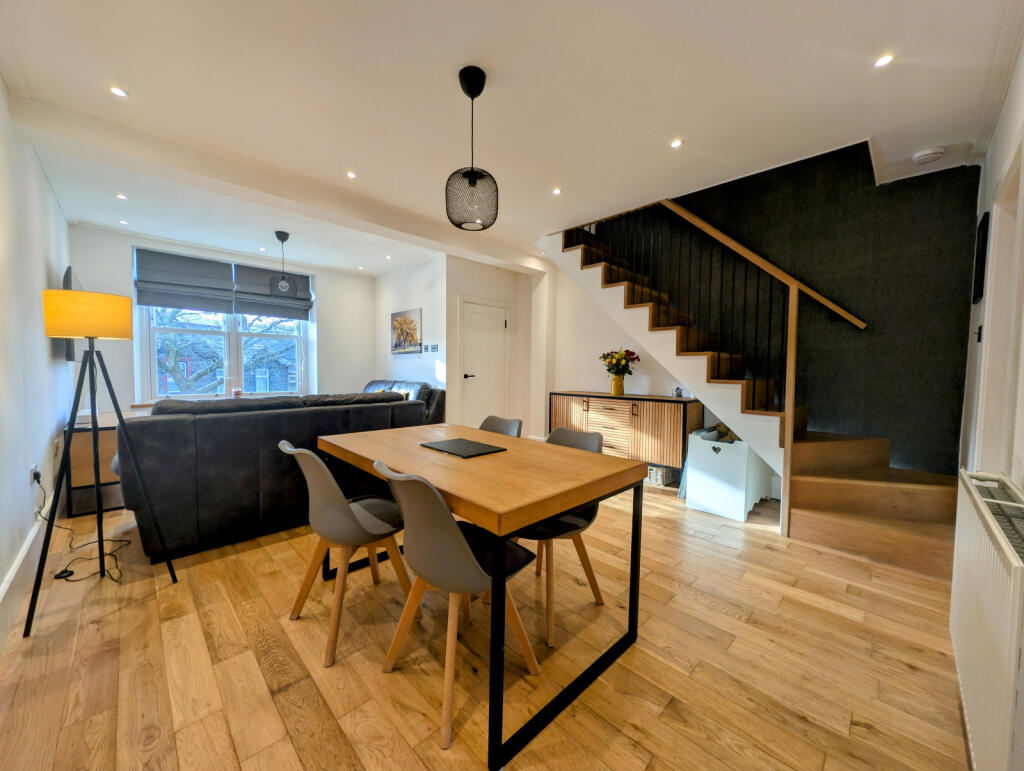 Additional property image - The Triangle, Caegarw