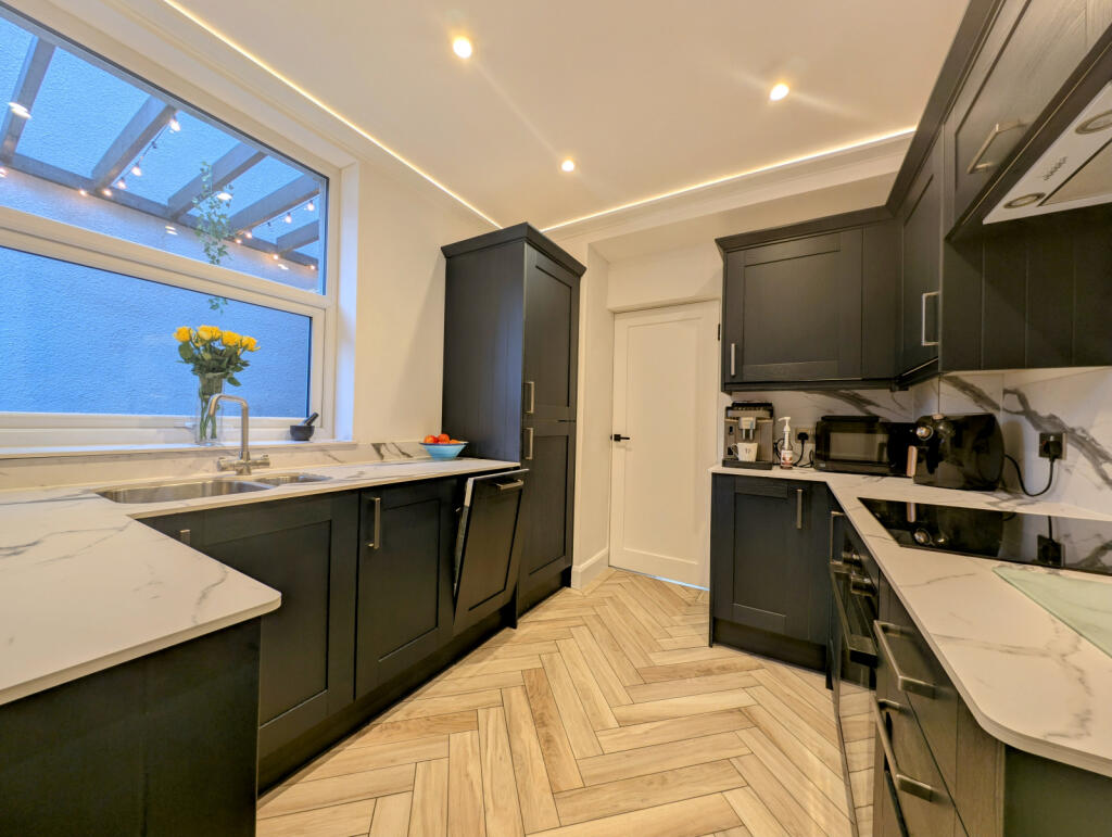 Additional property image - The Triangle, Caegarw