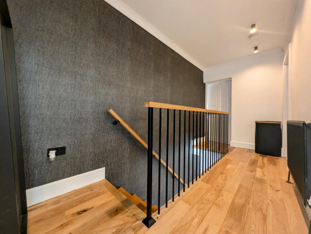 Additional property image - The Triangle, Caegarw