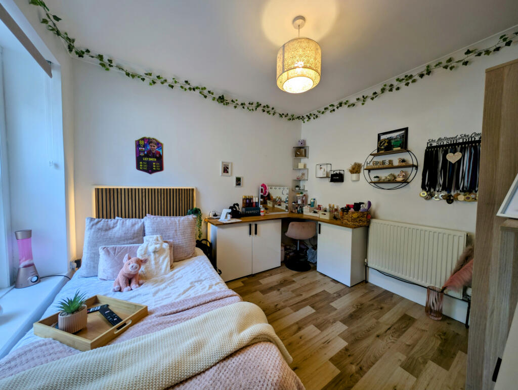 Additional property image - The Triangle, Caegarw