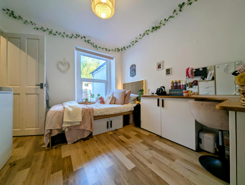 Additional property image - The Triangle, Caegarw