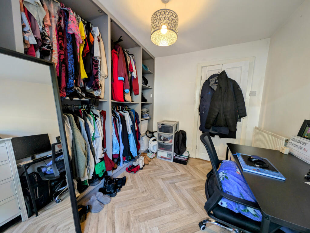 Additional property image - The Triangle, Caegarw