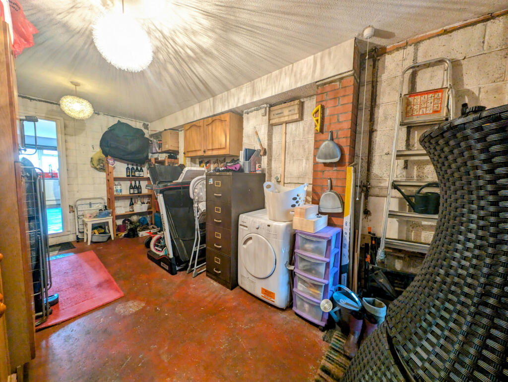 Additional property image - Grovers Field, Abercynon CF45 4PP