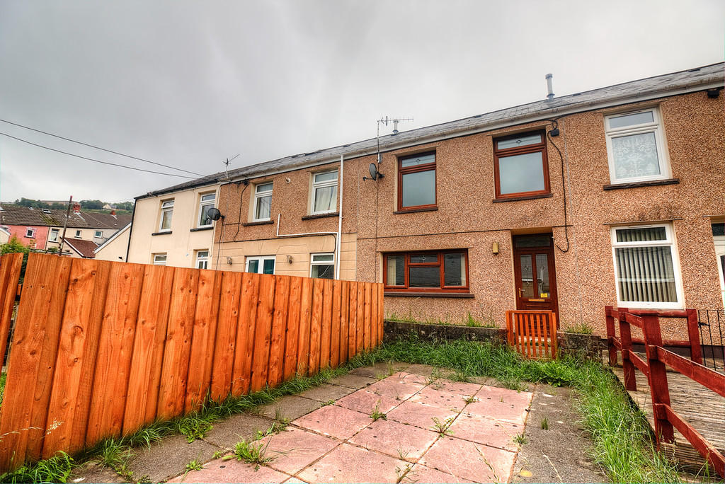 2 bedroom terraced house for sale in Mount Pleasant Cottages, Mountain