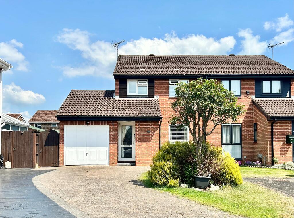 3 bedroom house for rent in Aintree Drive, WATERLOOVILLE, PO7