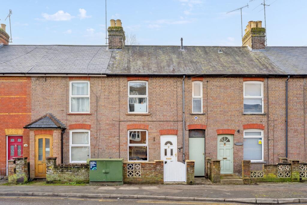 Main image of property: Bellingdon Road, Chesham