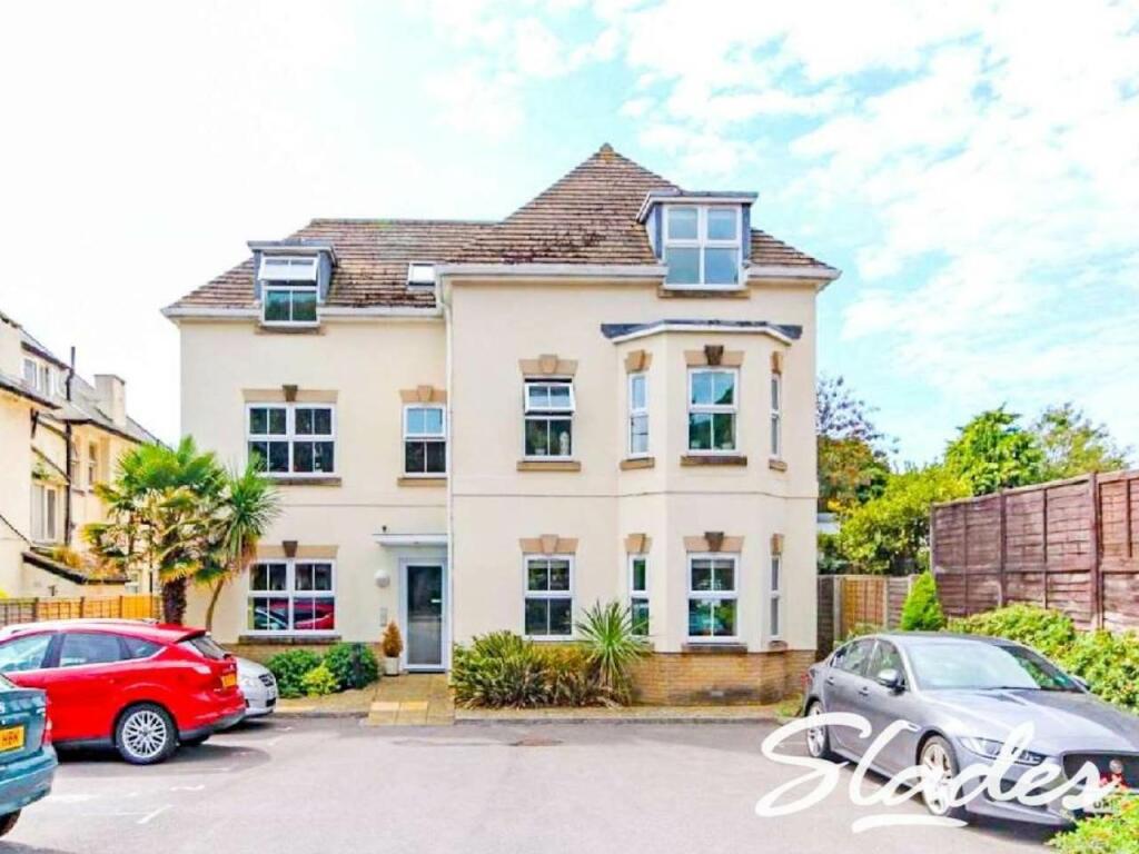 3 bedroom apartment for rent in Belle Vue Road , Southbourne, Bournemouth, BH6