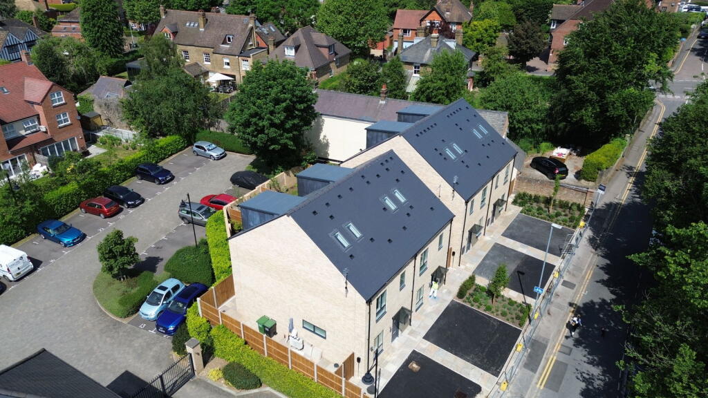 Main image of property: Victoria Close, Rickmansworth, Hertfordshire, WD3 1QY