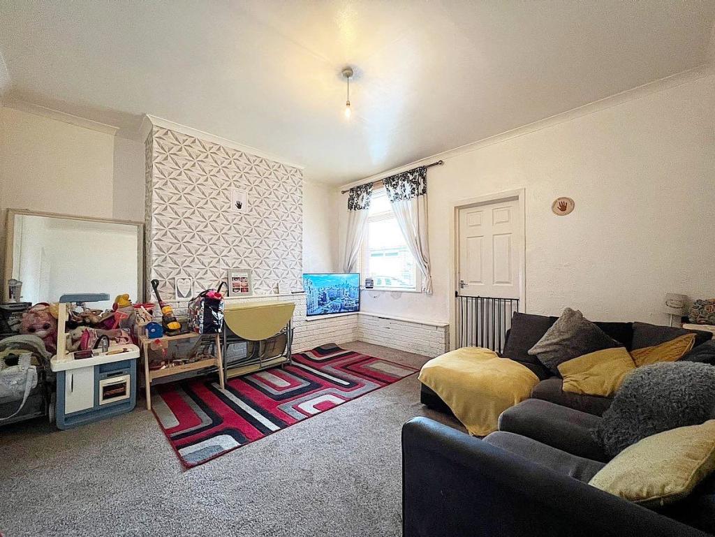 2 bedroom house for sale in Hough Lane, Wombwell, Barnsley, S73