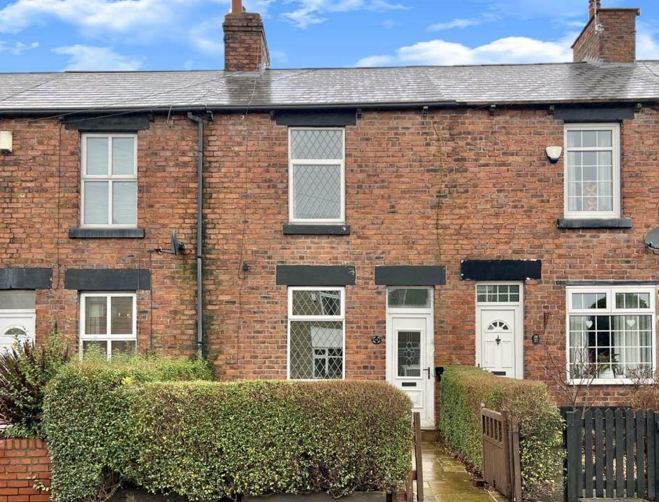 2 bedroom house for sale in Summer Lane, Royston, Barnsley, S71