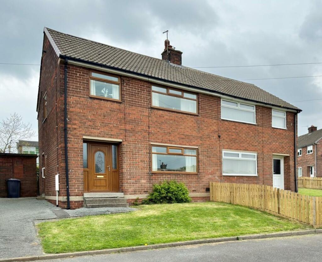 3 bedroom semidetached house for sale in Rockingham Road, Dodworth