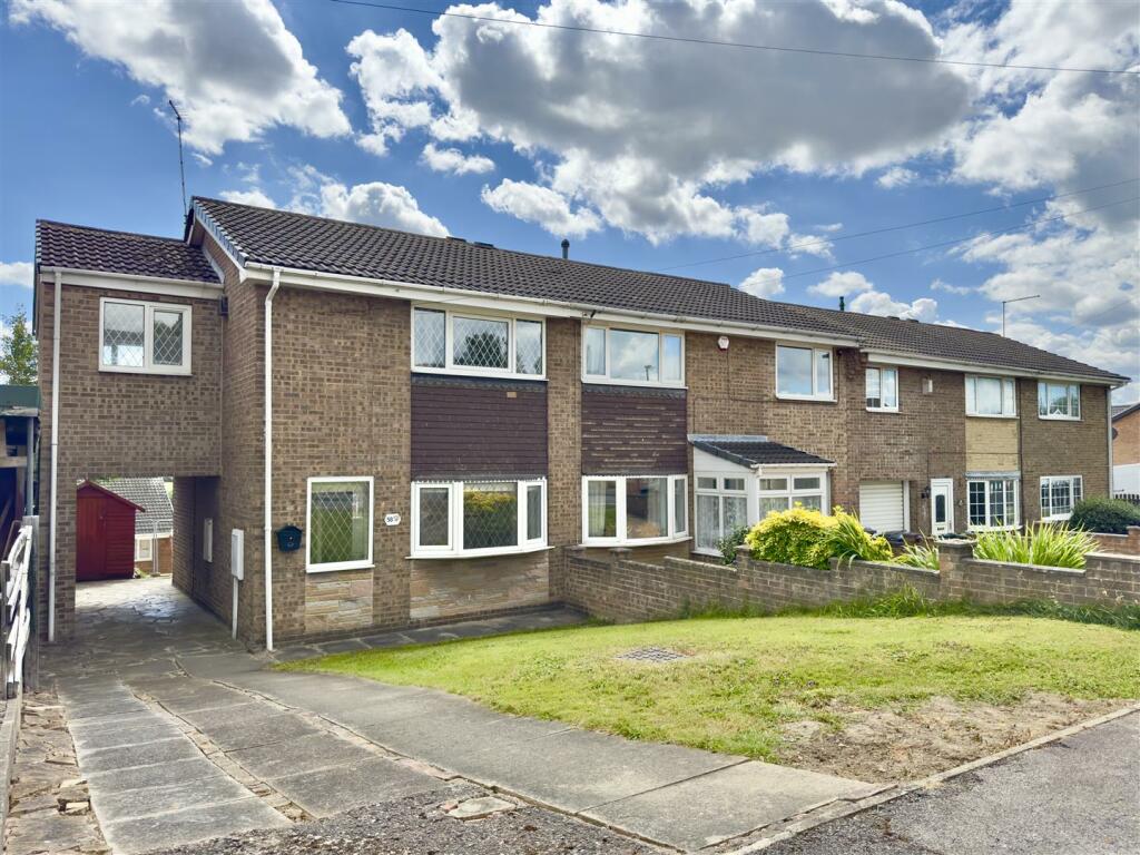 3 bedroom semidetached house for sale in Silverstone Avenue, Cudworth