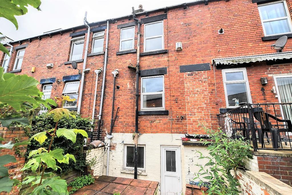 4 bedroom terraced house for sale in Longman Road, Barnsley, S70 2LD, S70