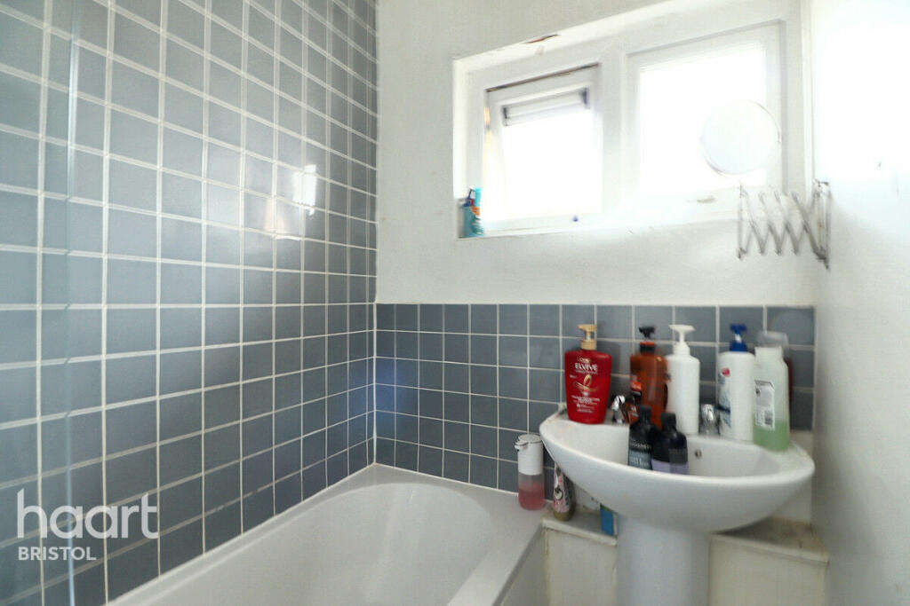 Additional property image - Guinea Street, Bristol
