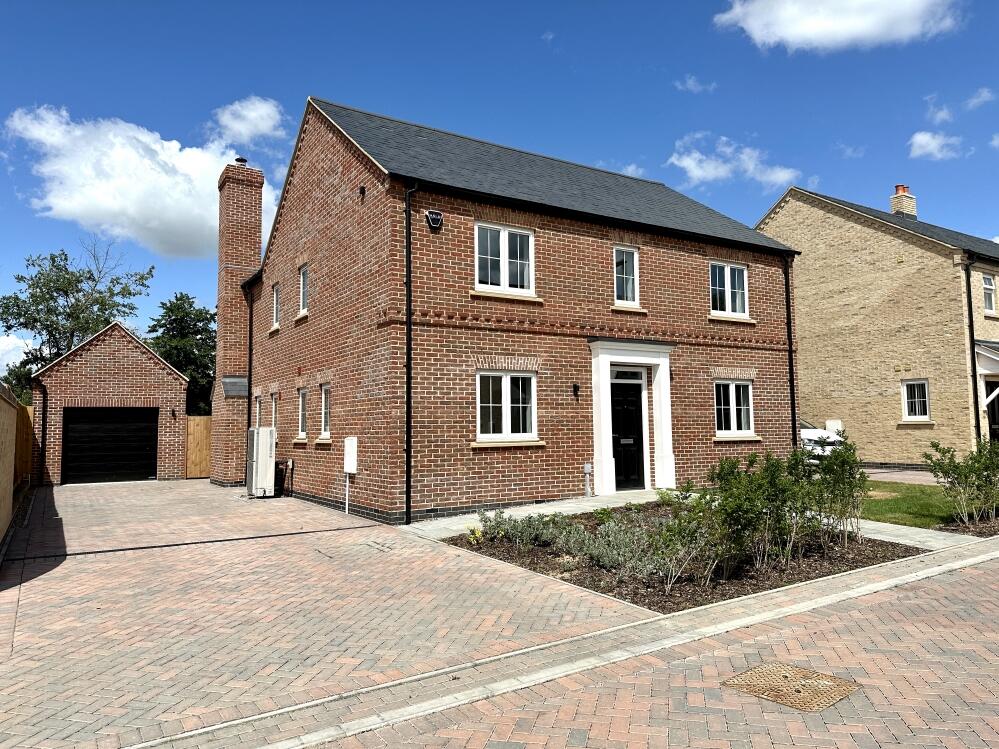 4 bedroom detached house for sale in Plot 13 Kym View Close, Kimbolton