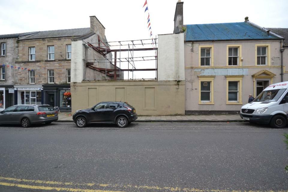 Main image of property: 29-31, High Street 
Jedburgh, TD8 6DF