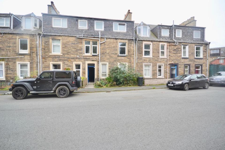 Main image of property: 6/4, Mansfield Crescent
Hawick, TD9 8AQ