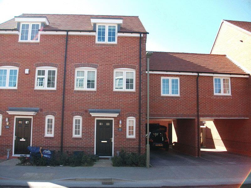 Main image of property: En-Suite Room Let - GREAT WESTERN PARK, DIDCOT 