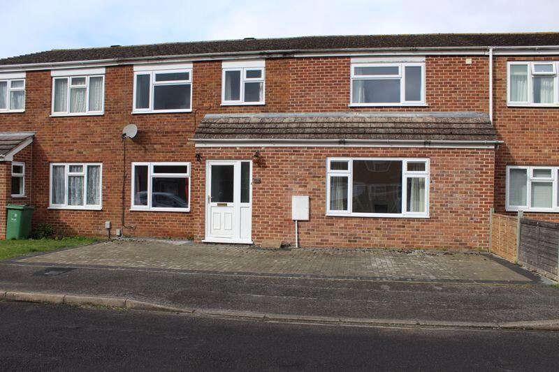 Main image of property: Fully Furnished, DOUBLE ROOM LET