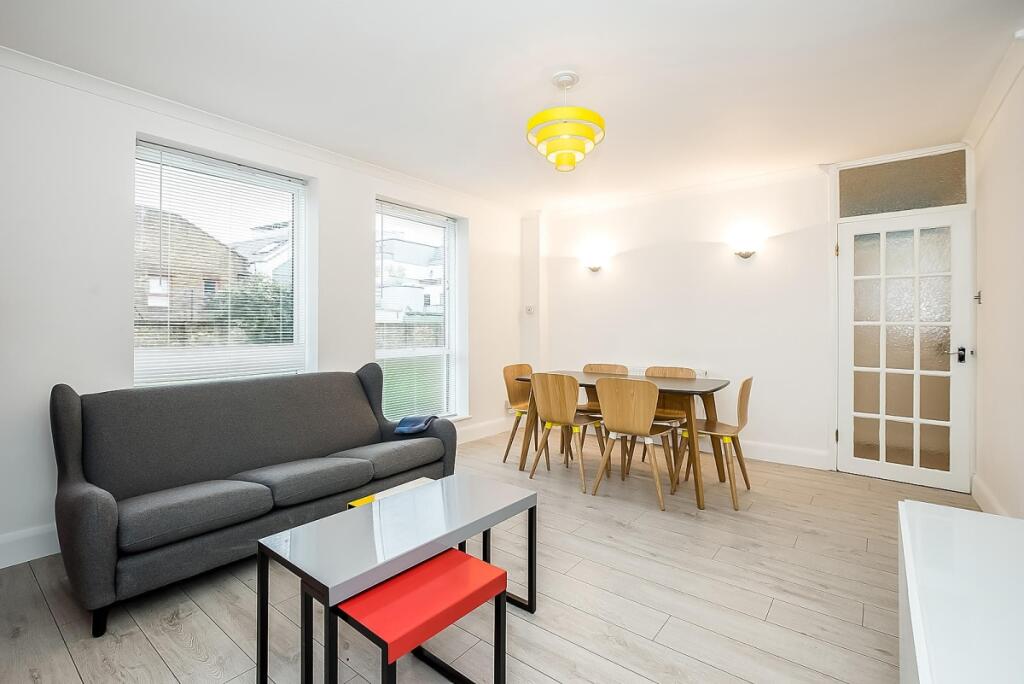 Main image of property: Camden Walk, London, N1