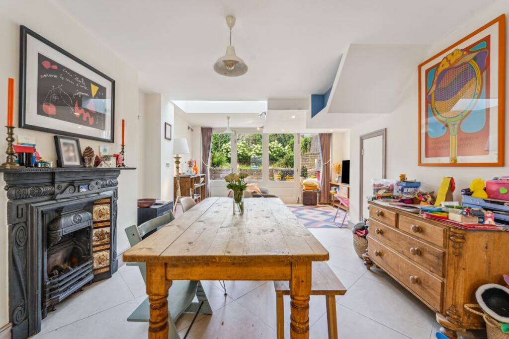 Main image of property: Rheidol Terrace Islington N1