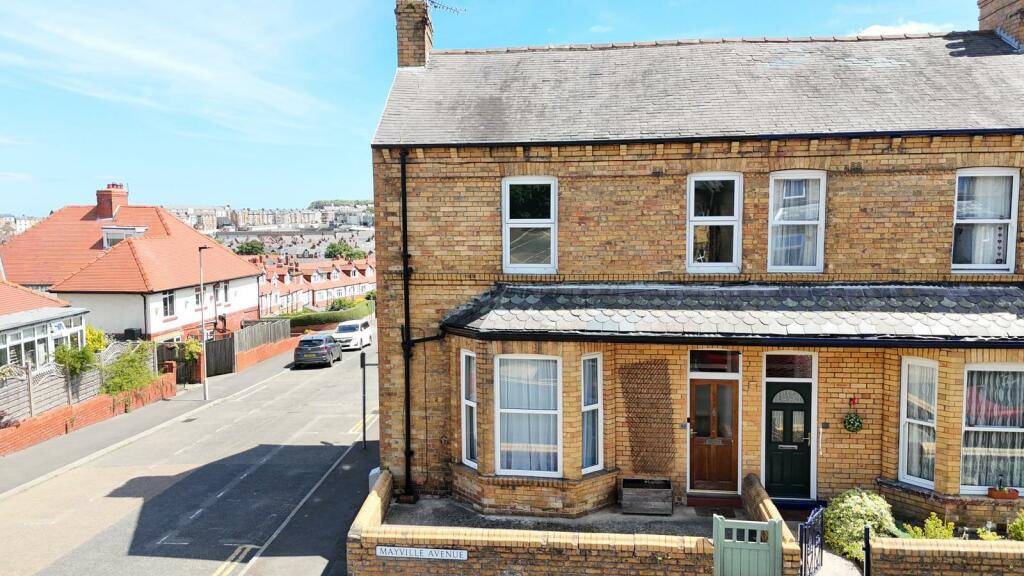 3 bedroom terraced house for sale in Mayville Avenue, Scarborough, YO12