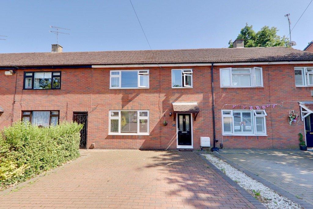 3 bedroom terraced house for sale in Chester Road