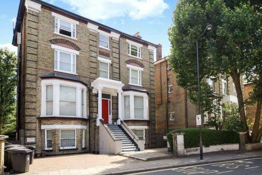 Studio apartment for rent in West End Lane, West Hampstead, London, NW6